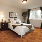 Imagen de 017530 MADERA LACEWOOD 33X33 1A-N (1.76 MT2) PORCELANITE